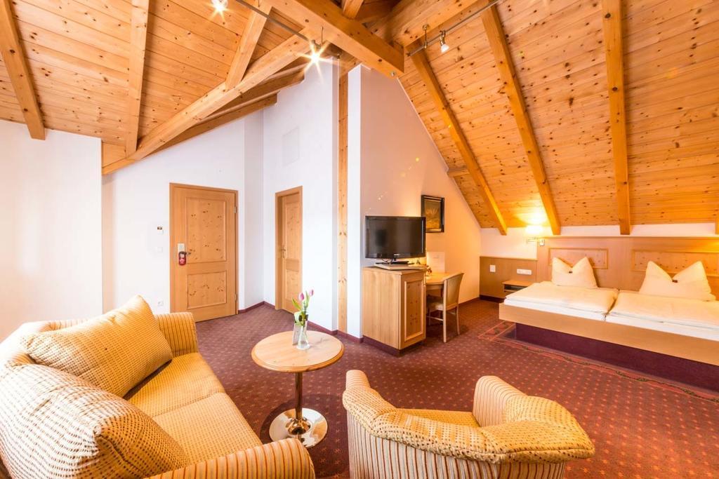 Metzgerei Gasthof Oberhauser - Hotel Zur Post Egling Cameră foto